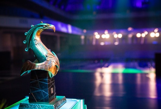 frankfurt_major_grand_final_trophy
