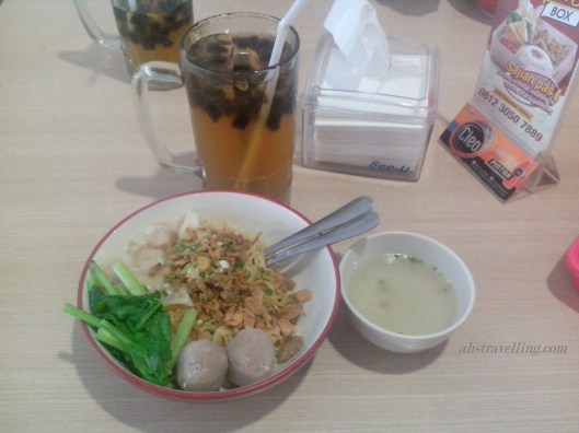 mie mapan mie bakwan jumbo nyemmmm